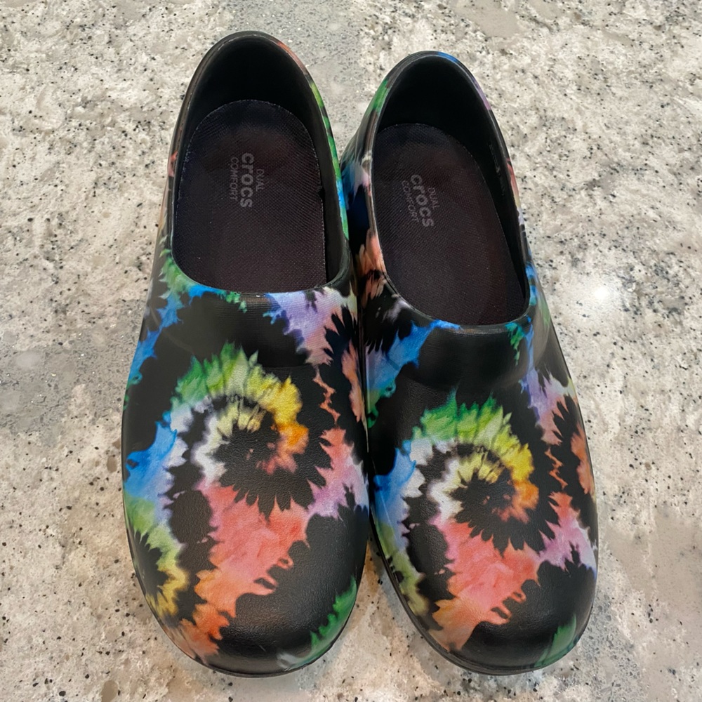CROCS at work Neria Pro II Graphic slip resistant clogs in tie dye 8 EUC